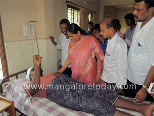 Mangalore Today Latest Main News Of Mangalore Udupi Page Kundapur Hindu Activists Assaulted